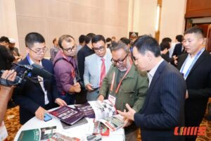 K&F CEO leads a team to participate in Wuhan Agricultural Machinery Exhibition